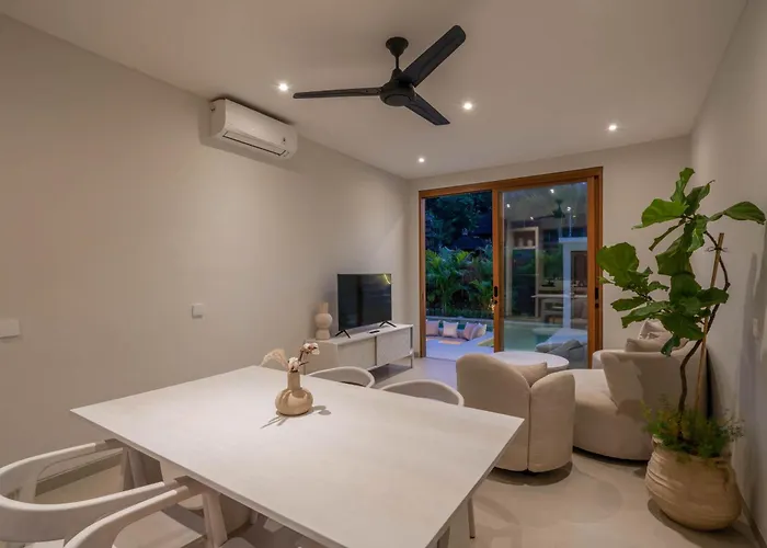 Dreamscape Haven - Heavenly 2br With Rooftop In Pererenan! Villa