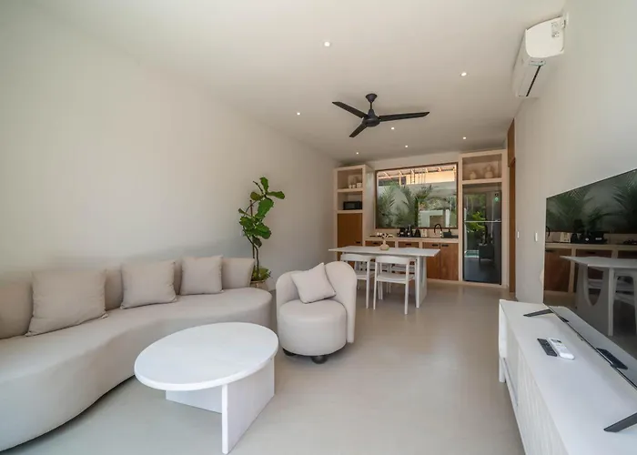 Villa Dreamscape Haven - Heavenly 2br With Rooftop In Pererenan!