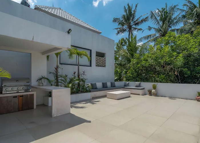 Dreamscape Haven - Heavenly 2br With Rooftop In Pererenan! ヴィラ チャングー