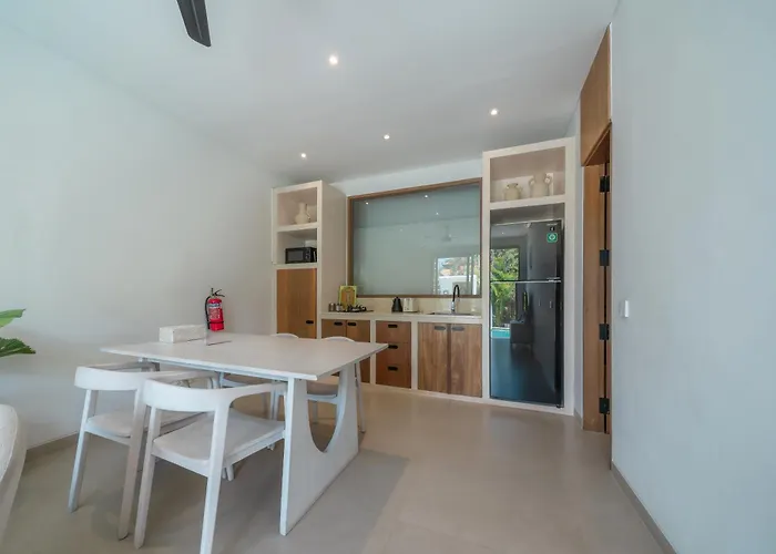 Dreamscape Haven - Heavenly 2br With Rooftop In Pererenan! チャングー