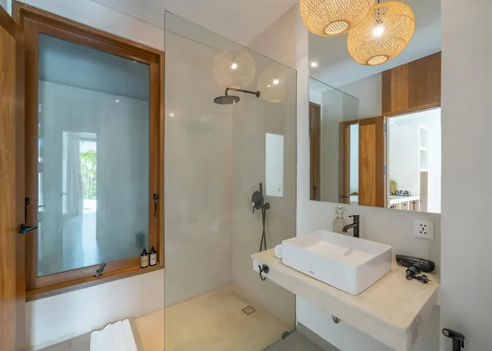Dreamscape Haven - Heavenly 2br With Rooftop In Pererenan! ヴィラ チャングー